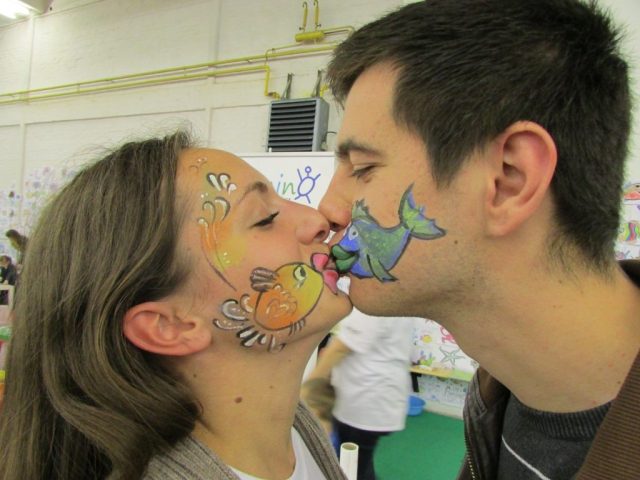 Face painting ili oslikavanje lica sa bojama za lice