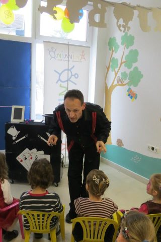 Zabava s mađioničarem za djecu