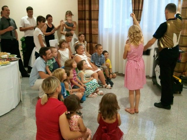 Zabava s mađioničarem na svadbi
