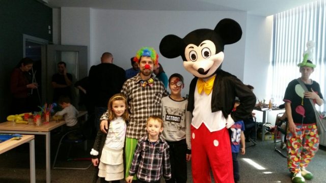 Miki i Klaun na Family dayu jedne firme